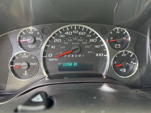 Used 2017 GMC Savana 2500 image 18