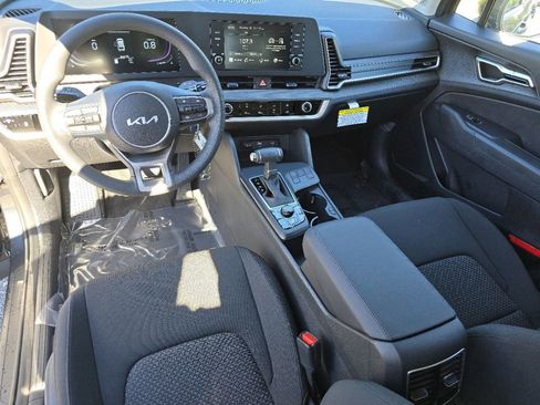 Certified 2025 Kia Sportage LX image 20