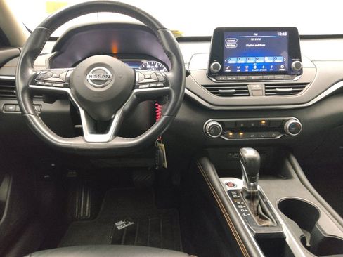 Used 2019 Nissan Altima 2.5 SR FWD image 22