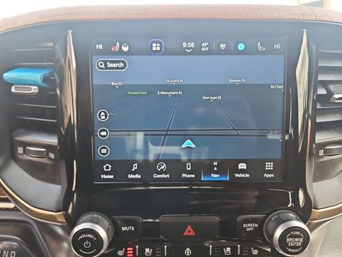 Used 2022 RAM 1500 Limited w/ Body Color Bumper Group image 19