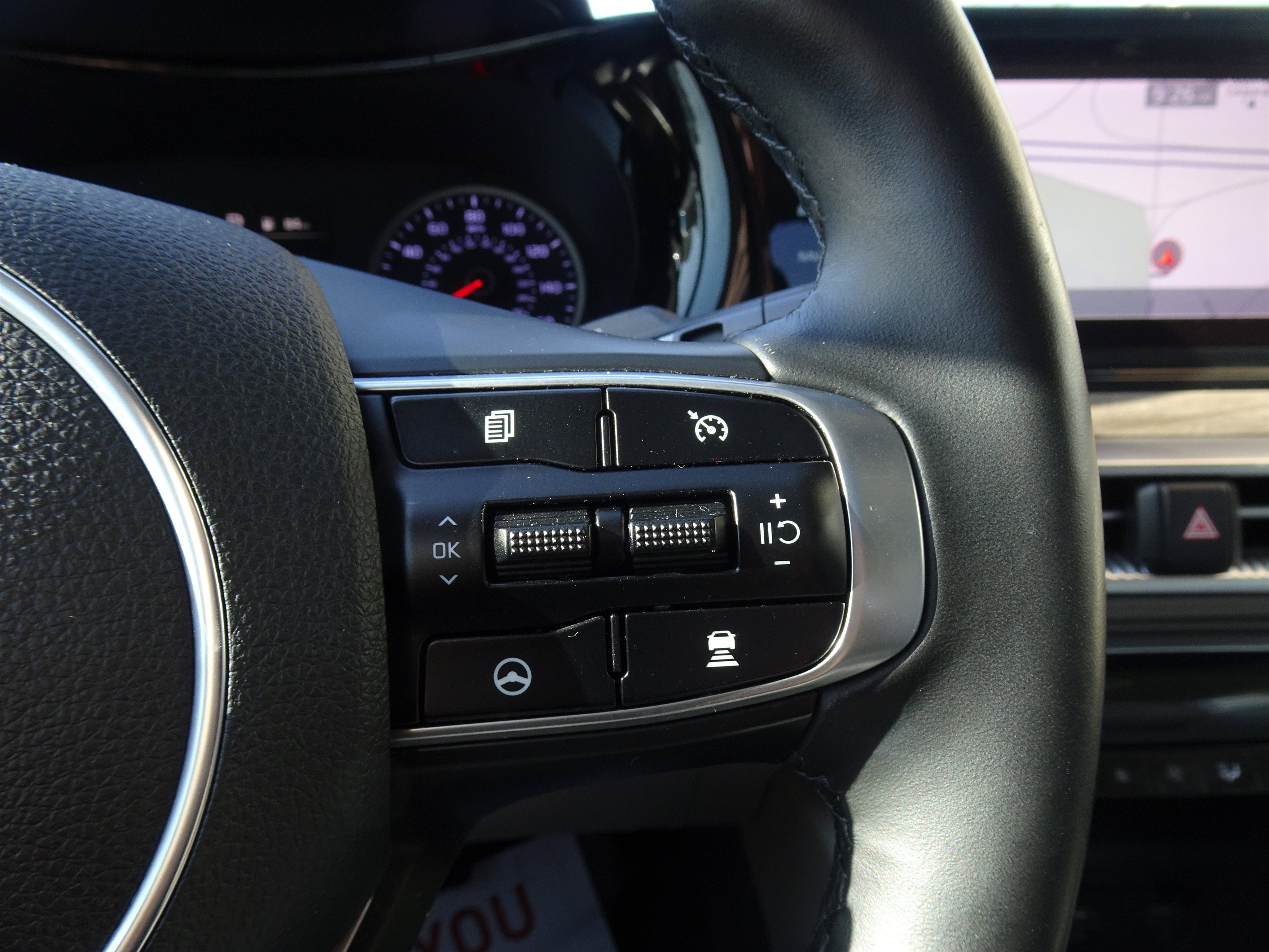 Used 2021 Kia K5 EX w/ EX Premium Package FWD image 23