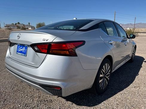 Used 2023 Nissan Altima 2.5 SV image 5