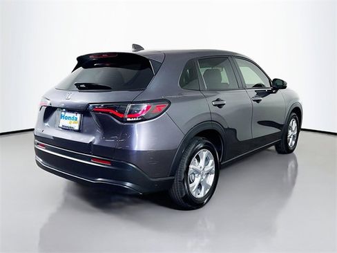 Certified 2025 Honda HR-V LX image 8