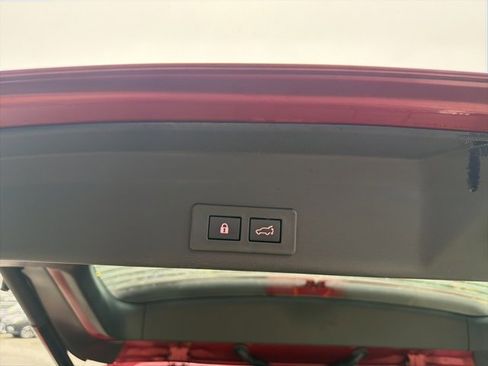 Used 2023 Subaru Ascent Premium w/ Convenience Package image 37