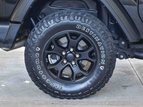 Used 2021 Jeep Wrangler Willys image 11