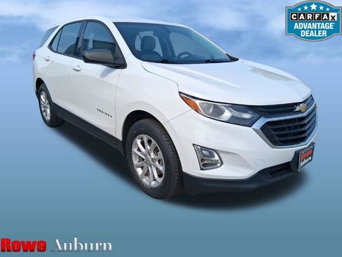Used 2018 Chevrolet Equinox LS w/ LPO, Floor Liner Package FWD image 1
