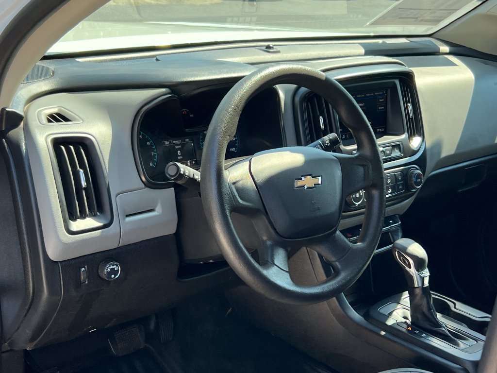 Used 2022 Chevrolet Colorado W/T RWD image 5