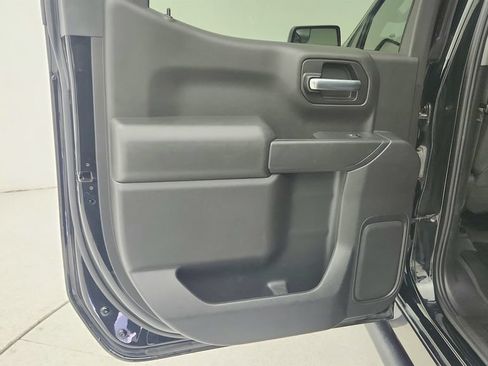 Used 2021 Chevrolet Silverado 1500 Custom Trail Boss AWD/4WD image 24