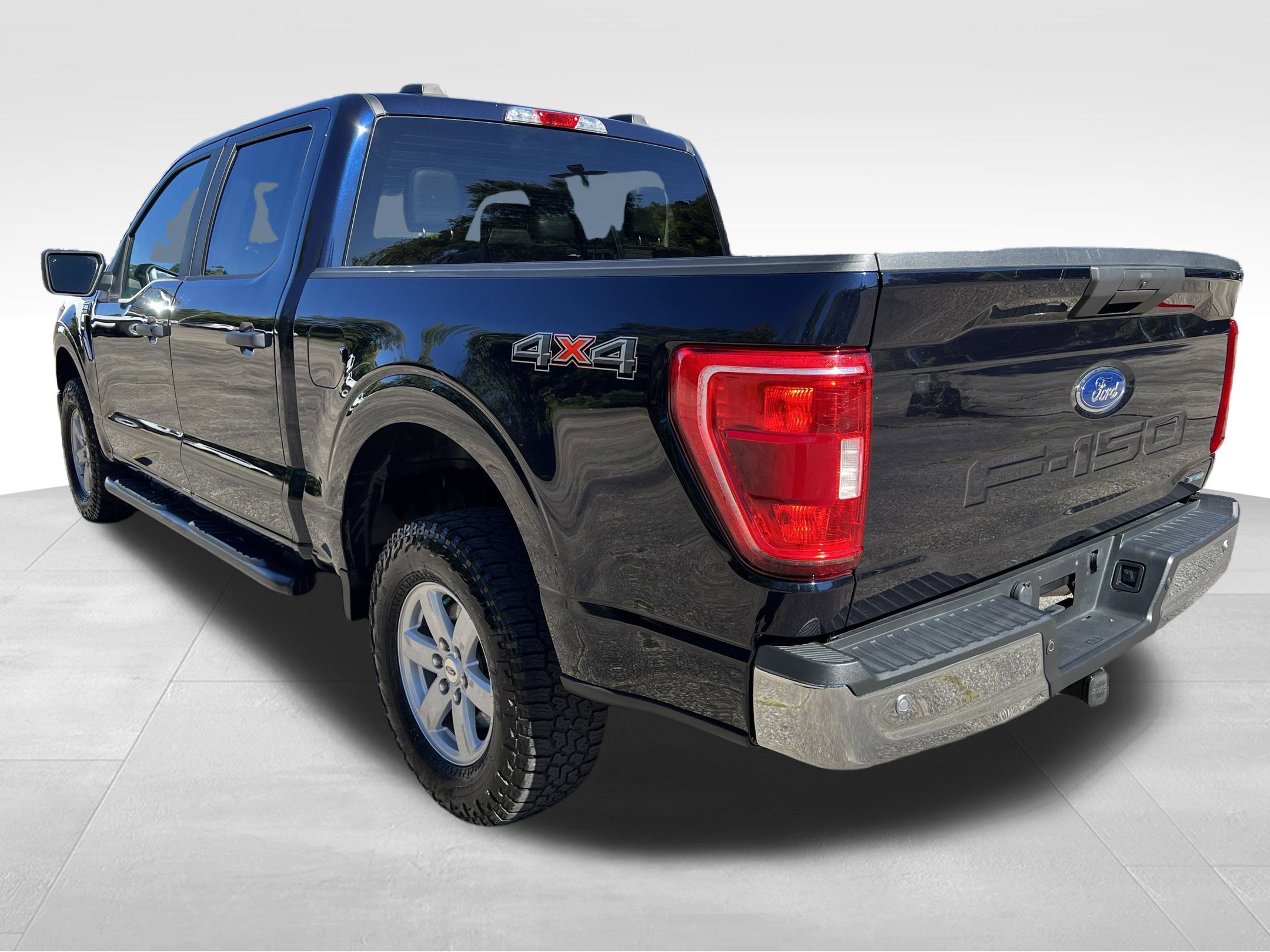 Used 2021 Ford F150 XLT AWD/4WD image 9