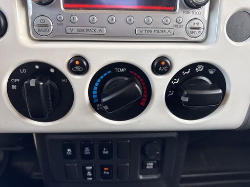 Used 2012 Toyota FJ Cruiser Base w/ Upgrade Pkg image 16