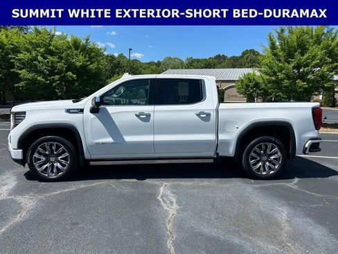 Used 2023 GMC Sierra 1500 Denali w/ Denali Reserve Package AWD/4WD image 12