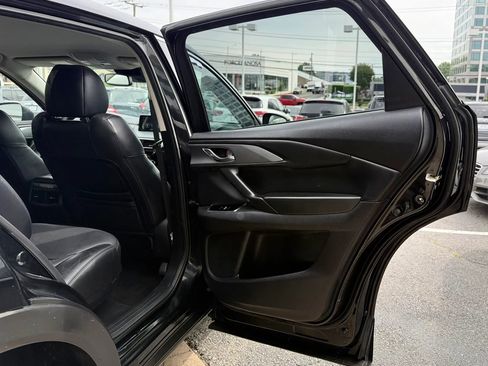 Used 2018 MAZDA CX-9 Touring FWD image 30