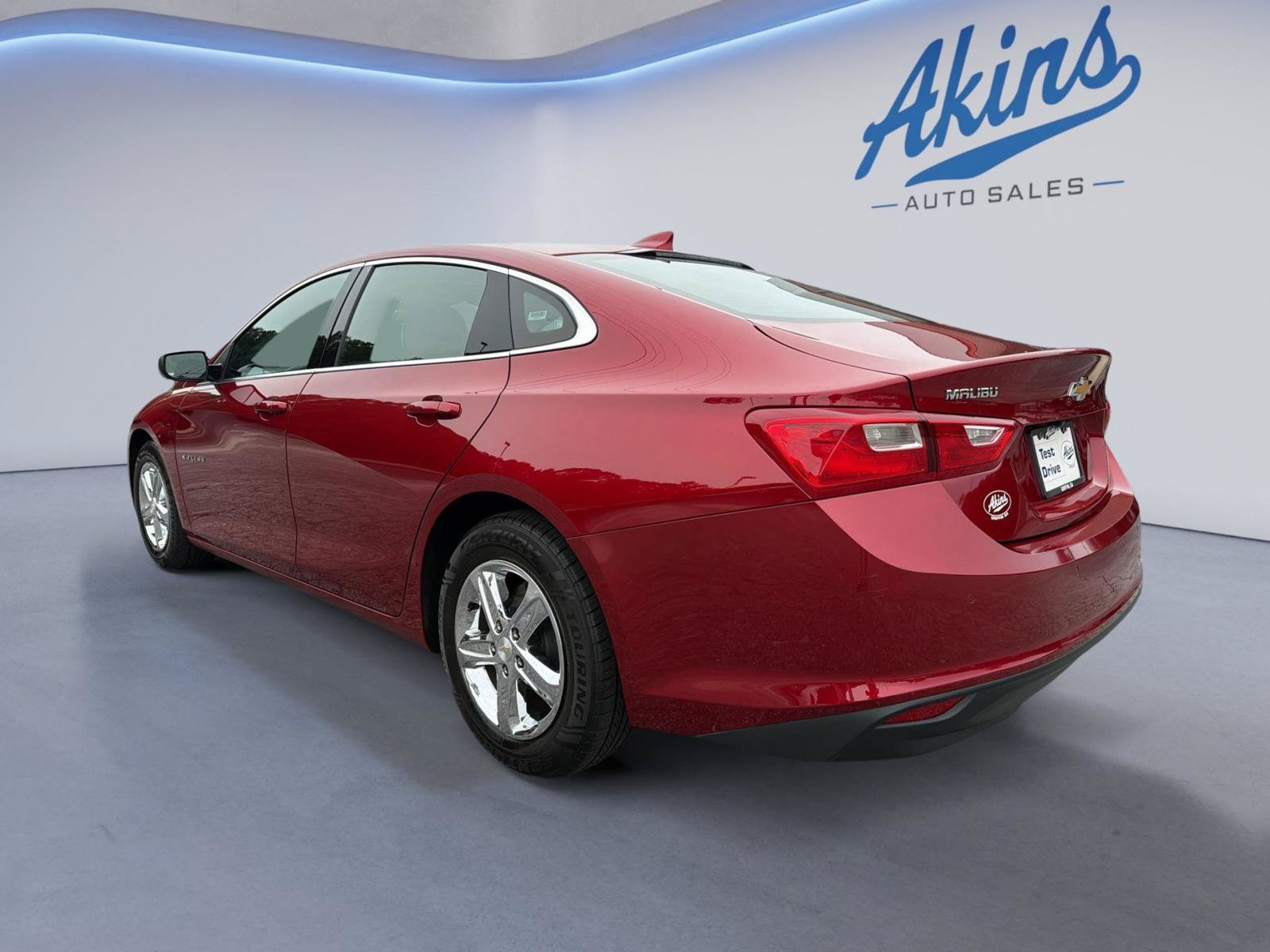 Used 2024 Chevrolet Malibu LT FWD image 3