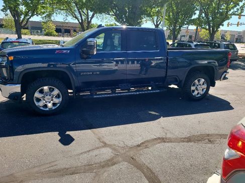 Used 2020 Chevrolet Silverado 2500 LTZ w/ LTZ Premium Package AWD/4WD image 7