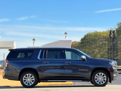 Used 2023 Chevrolet Suburban Premier AWD/4WD image 6
