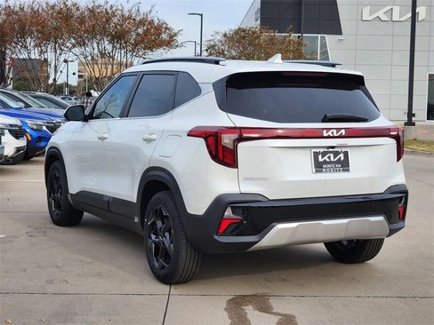 New 2026 Kia Seltos EX w/ EX Sunroof Package image 3