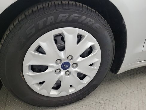 Used 2019 Ford Fusion S FWD image 31