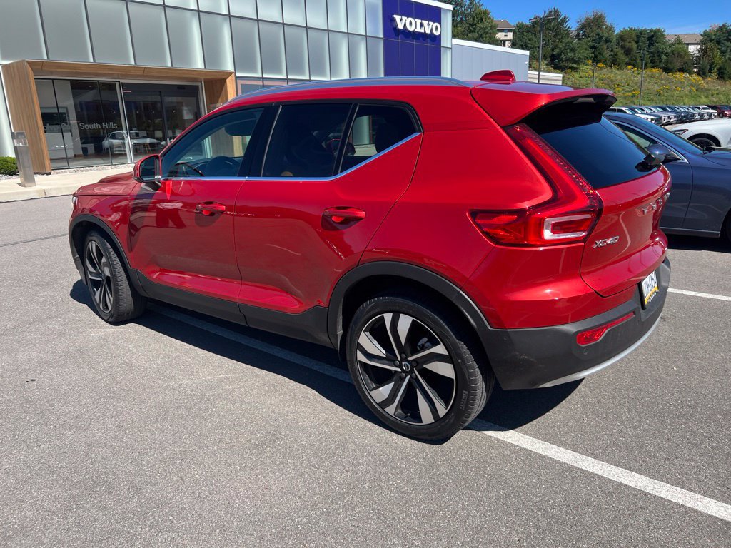 Used 2025 Volvo XC40 B5 Plus w/ Climate Package AWD/4WD image 12
