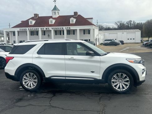 Used 2024 Ford Explorer King Ranch w/ Technology Package image 5