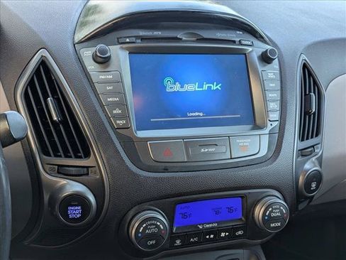 Used 2014 Hyundai Tucson Limited w/ Technology Package 02 FWD image 10