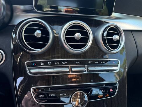 Used 2018 Mercedes-Benz C 300 4MATIC Sedan image 14