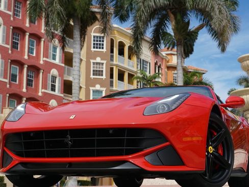 Used 2016 Ferrari F12 Berlinetta image 54
