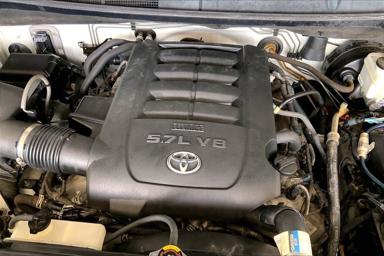 Used 2014 Toyota Tundra SR5 w/ SR5 Upgrade Package RWD image 30