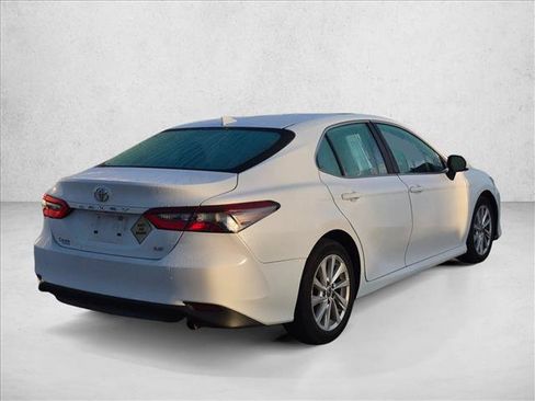 Used 2023 Toyota Camry LE FWD image 5