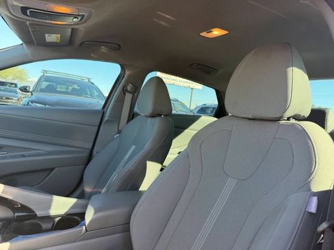Used 2021 Hyundai Elantra SEL w/ Convenience Package FWD image 20