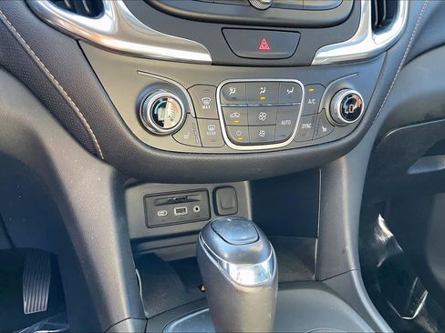 Used 2019 Chevrolet Equinox Premier image 31