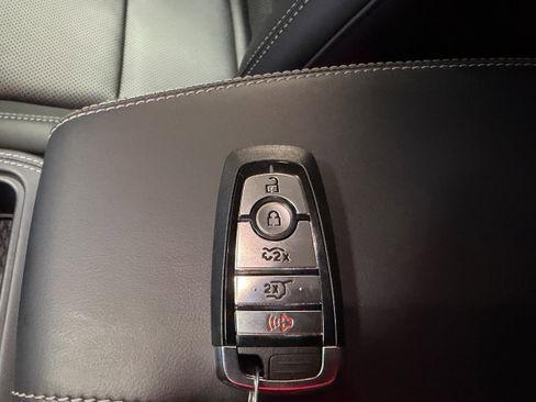 Used 2025 Ford Mustang Mach-E Premium w/ Interior Protection Package AWD/4WD image 34