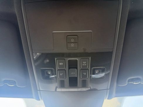 Used 2023 Volkswagen Atlas Cross Sport SEL R-Line AWD/4WD image 21