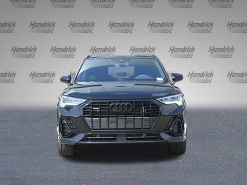 New 2025 Audi Q3 2.0T Premium image 3