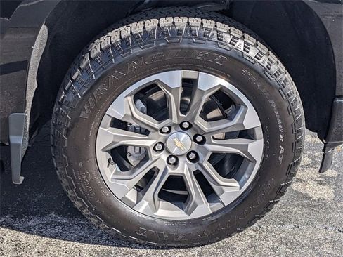 Used 2024 Chevrolet Silverado 1500 High Country image 8