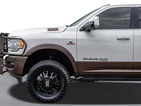 Used 2019 RAM 3500 Limited image 11