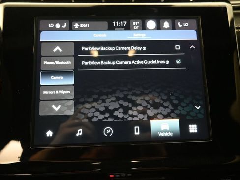 Used 2023 Jeep Grand Cherokee Altitude AWD/4WD image 16