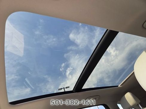 Used 2023 Kia Sorento SX FWD image 11