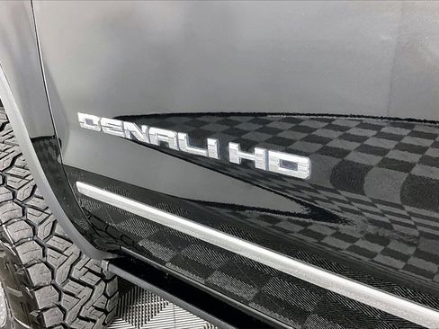 Certified 2019 GMC Sierra 2500 Denali w/ Duramax Plus Package image 25