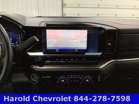 Used 2024 Chevrolet Silverado 1500 RST w/ Z71 Off-Road Package image 17