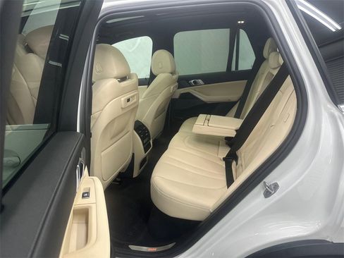 Used 2021 BMW X5 sDrive40i w/ Premium Package image 23