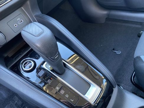 New 2025 Nissan Versa SV w/ Trunk Package image 19