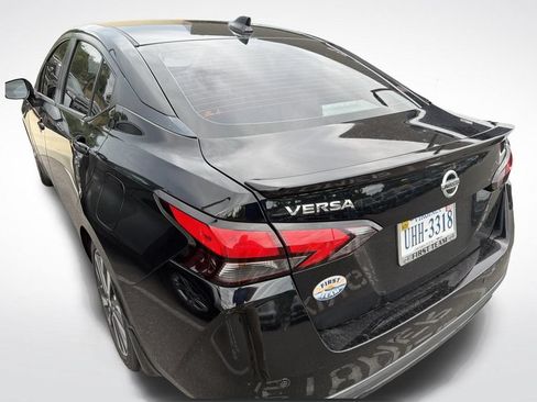 Used 2020 Nissan Versa SR w/ Convenience Package FWD image 4