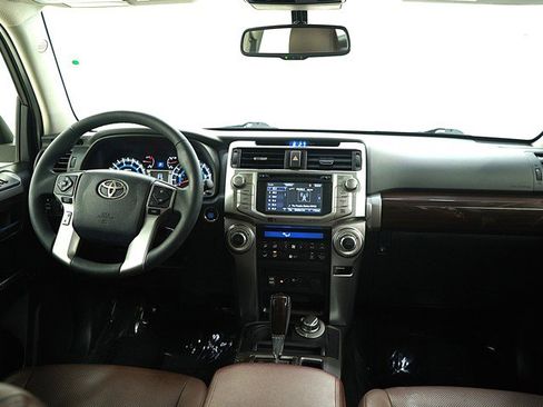 Used 2017 Toyota 4Runner Limited image 12