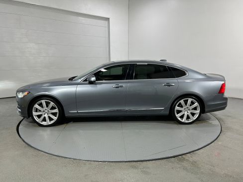 Used 2018 Volvo S90 T6 Inscription w/ Convenience Package image 18