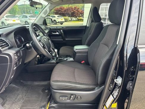 Used 2019 Toyota 4Runner TRD Off-Road AWD/4WD image 17