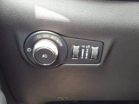 New 2026 Jeep Compass Limited w/ Sun, Sound & Navigation Group AWD/4WD image 21