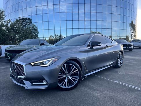 Used 2017 INFINITI Q60 3.0t w/ Cargo Package image 4