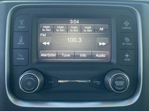 Used 2021 RAM 1500 Classic SLT image 19