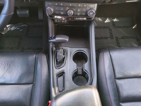 Used 2023 Dodge Durango GT image 19