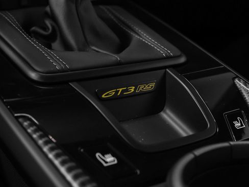 Certified 2025 Porsche 911 GT3 RS RWD image 61